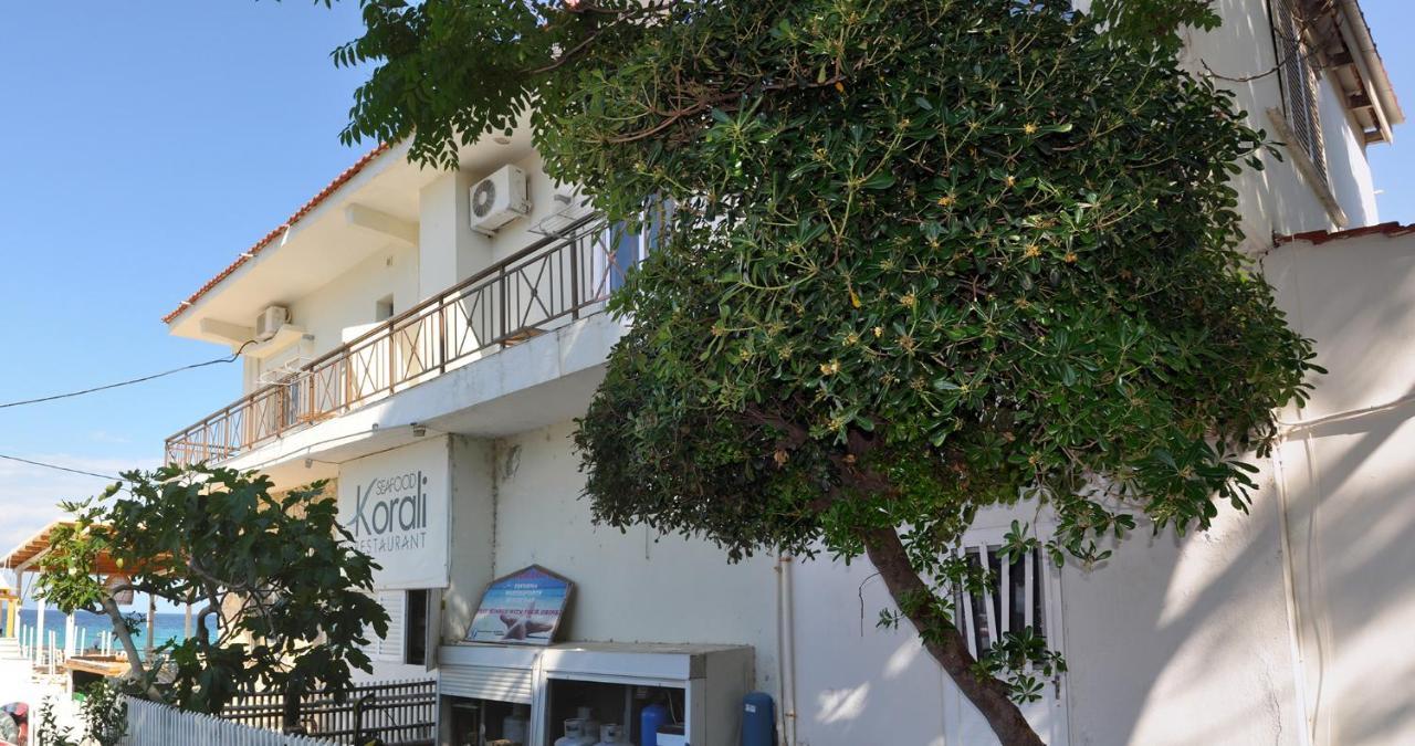 Coralli Beach Studios-Apartments Kallithea  Bagian luar foto
